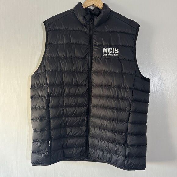 Johnnie-O x NCIS LOS ANGELES Quilted Puffer Vest Full Zip Down Black Mens XL NWT - Picture 1 of 8
